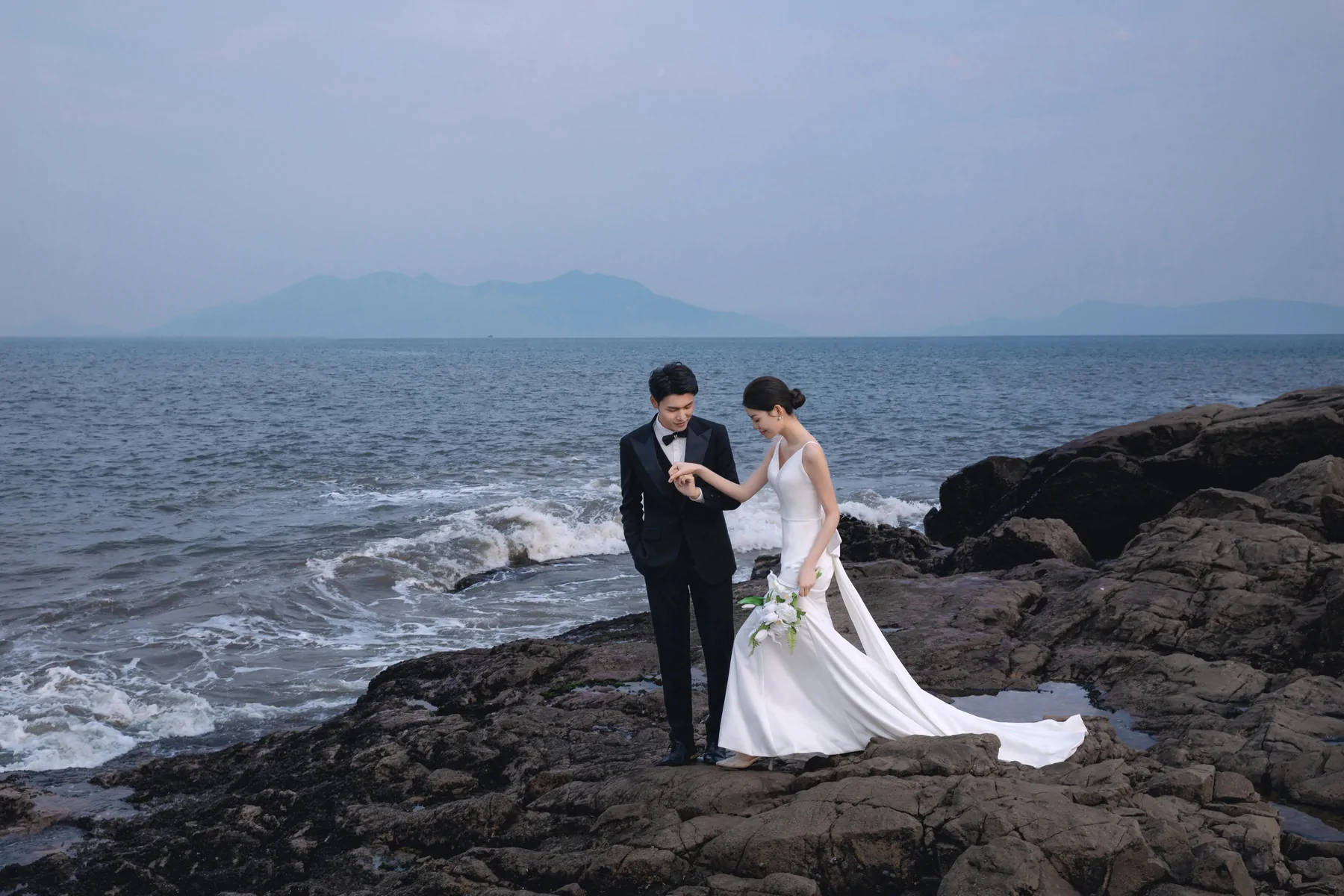 海边婚纱故事感成片